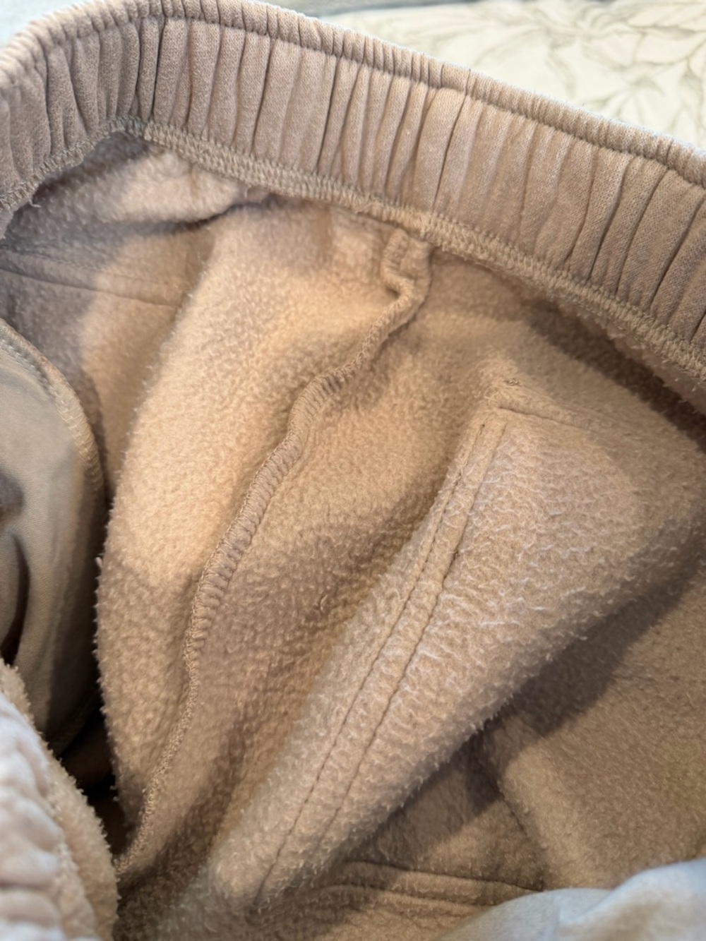 Qinsen Light Taupe Cargo Sweatpants - Picture 8 of 9